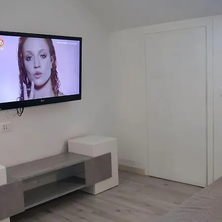 Citynest Apartment